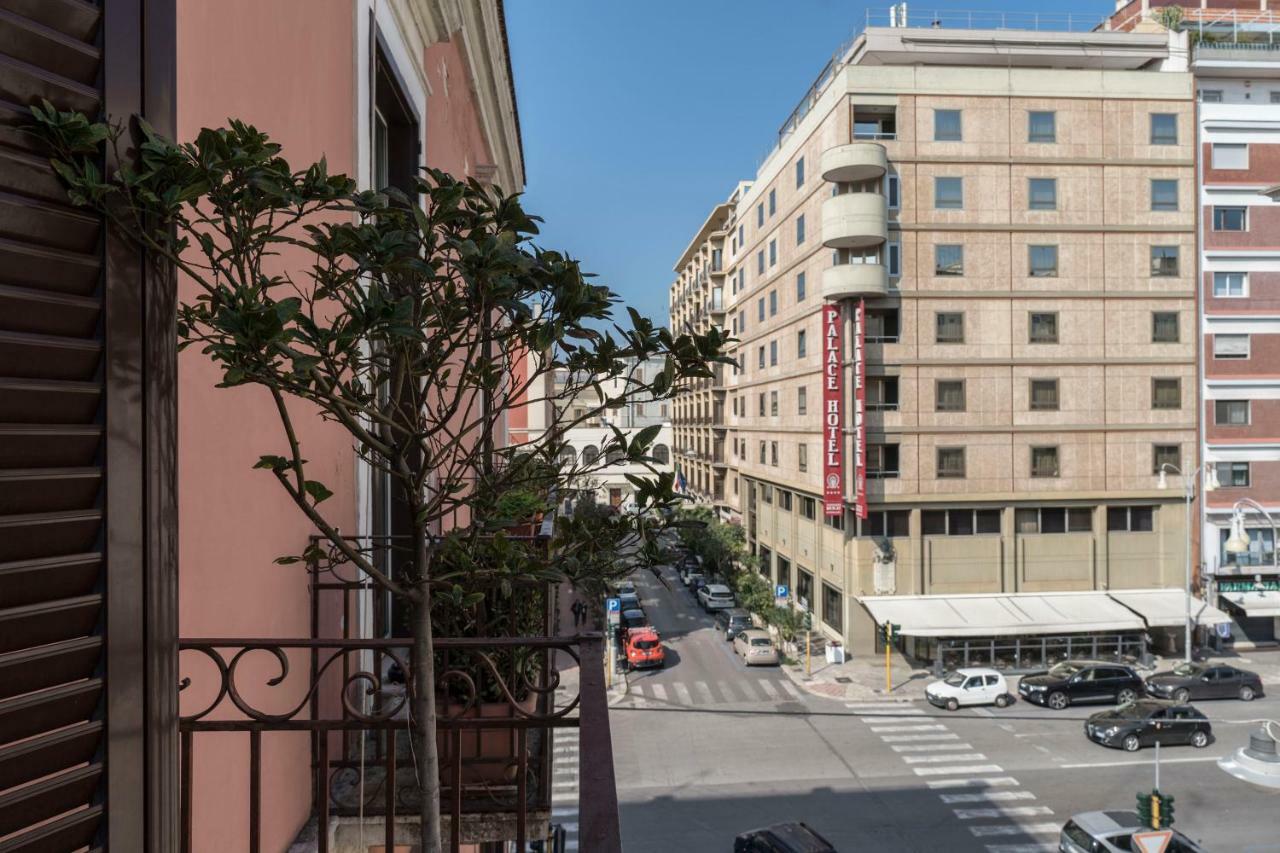 Vittorio'S Luxury Suites Bari Exterior foto